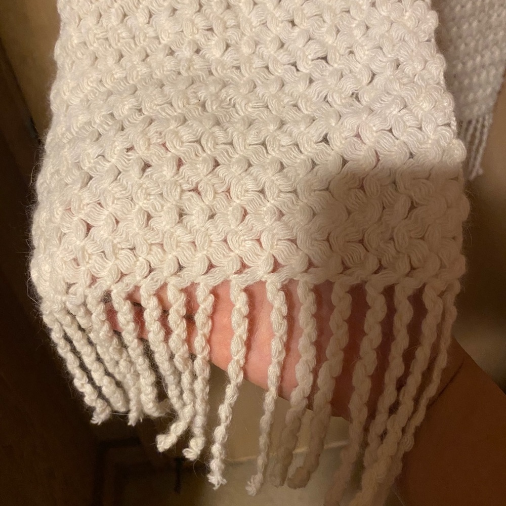 Wool Scarf - Picture 2 of 3